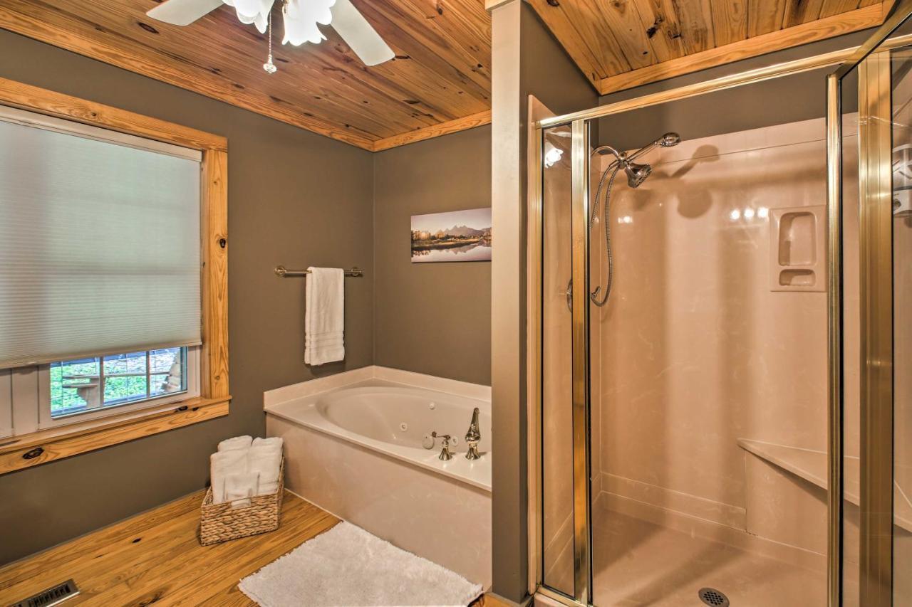 Lakeside Hot Springs Retreat With Kayaks And Boat Dock Hot Springs Village Exterior foto